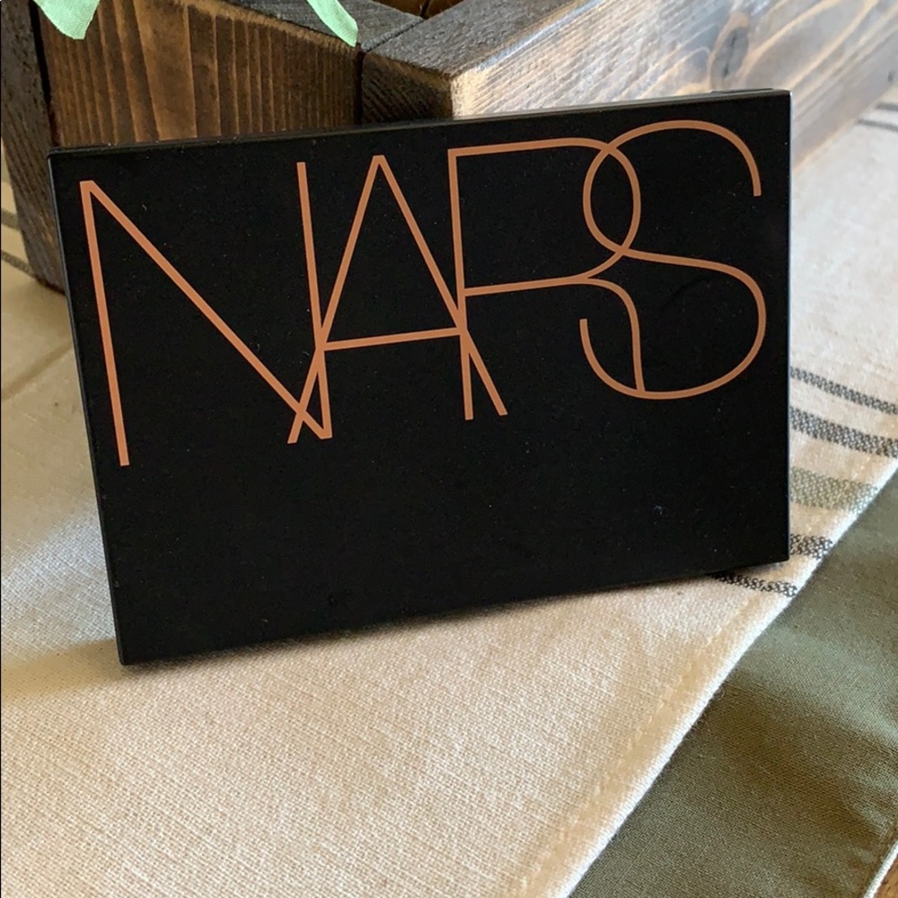 Nars skin deep palette